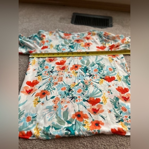 2/$12 Counterparts Red Poppy Floral Tie Sleeve Spring Blouse Size Small - Picture 13 of 14